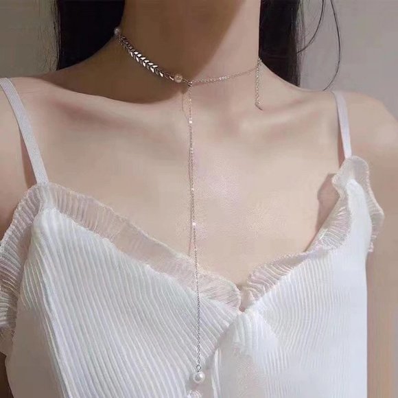 NEW 925 Sterling Silver Leaf Arrow Pearl Necklace - Picture 3 of 8